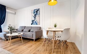 The Oasis - Parking, Smart Tv, Walk-In Shower